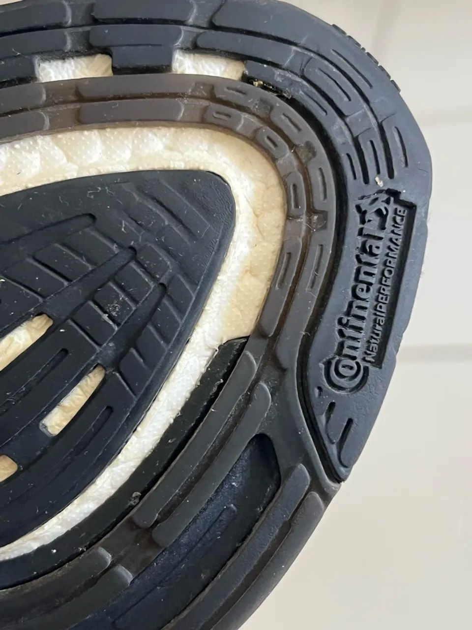 Tênis adidas de alta performance  - Foto 3