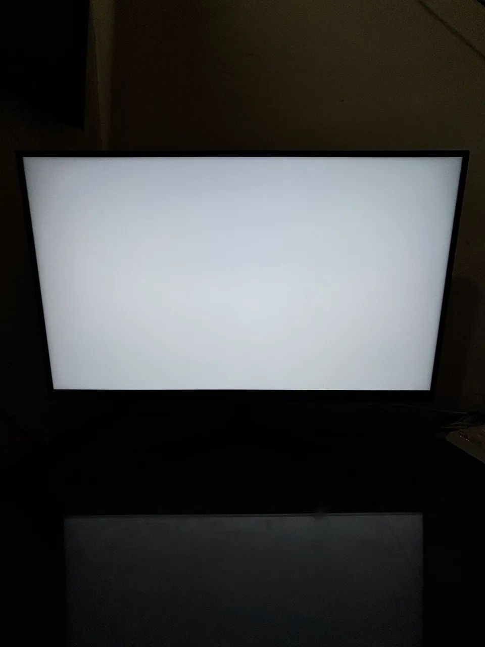 Monitor Gamer LG ULTRAGEAR 27 POLEGADAS, tela IPS, 180Hz, 1ms (gtg), Nvidia - Foto 3