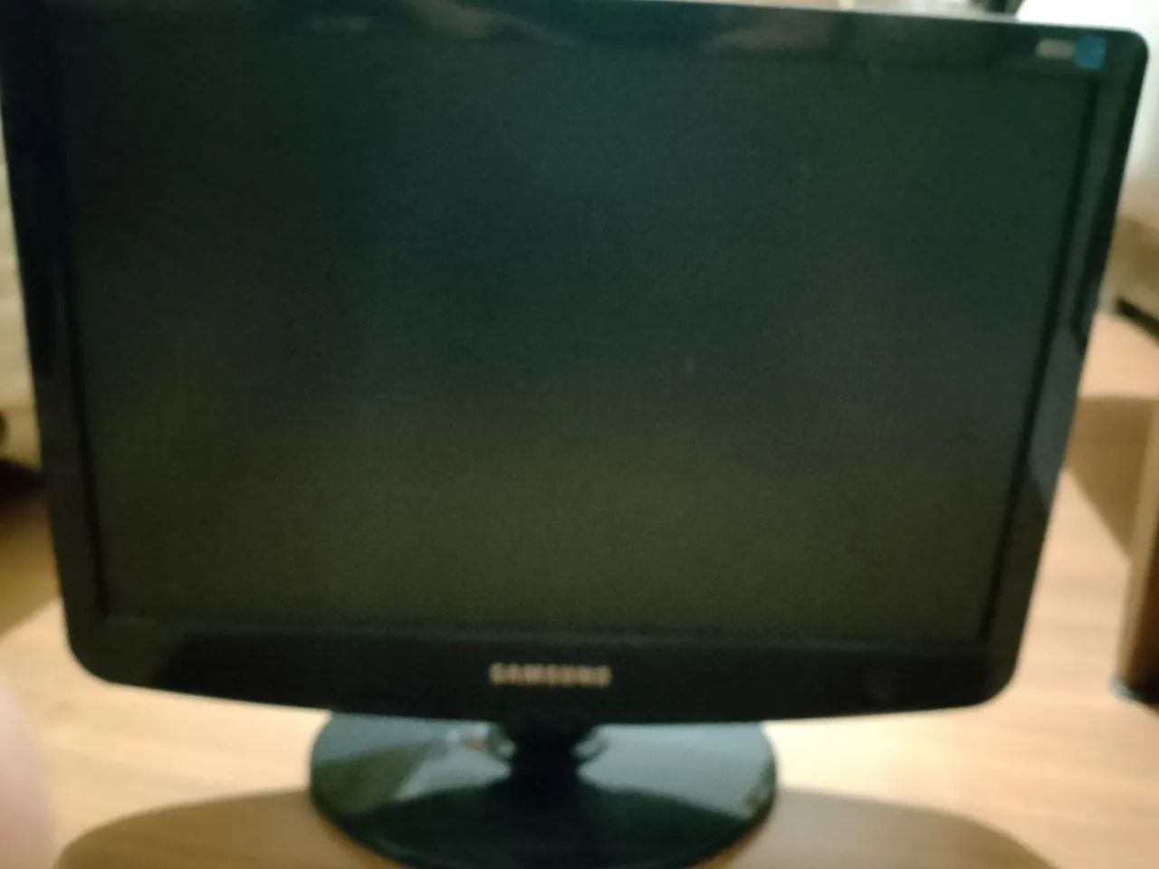 Monitor Samsung 443789785422909440