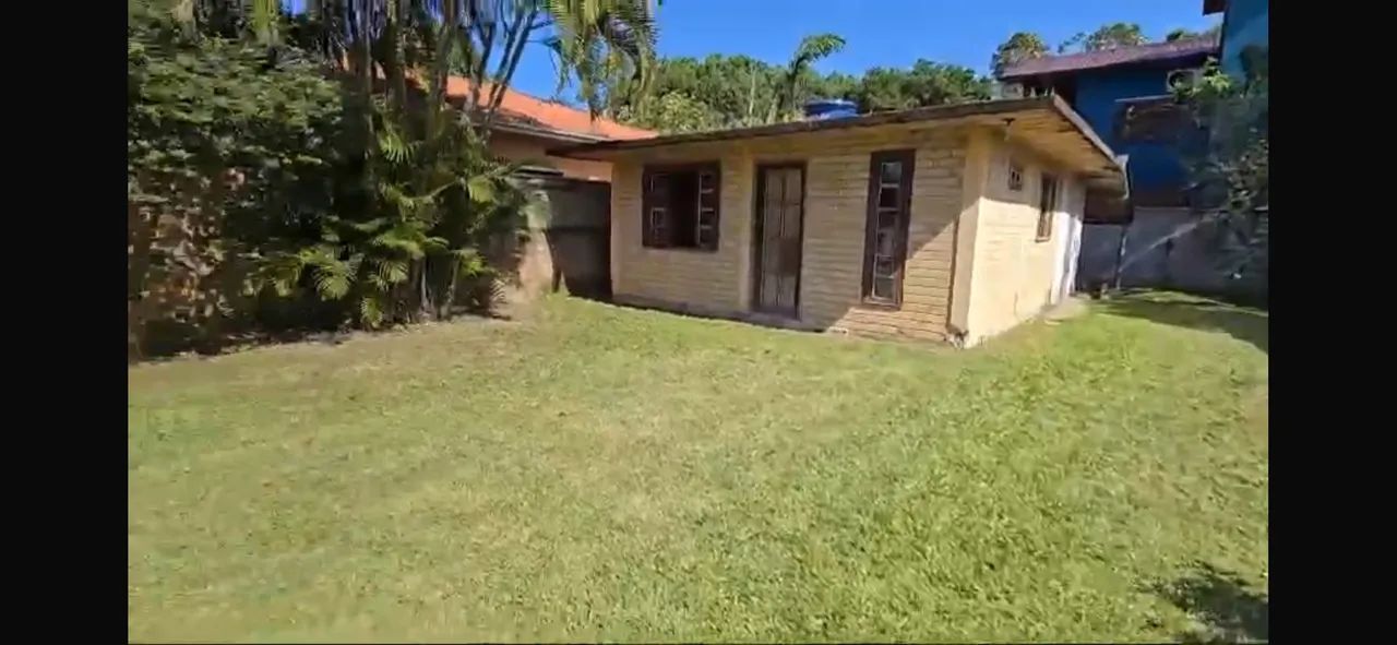 Terreno com pequena casa na Estrada da Barra  - Foto 4