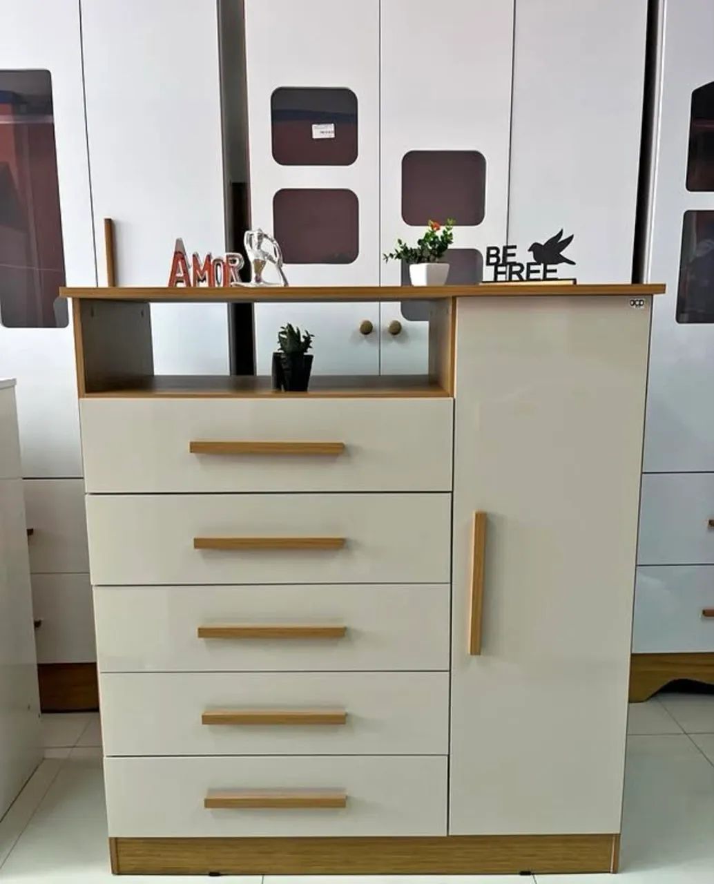 Cômoda a partir de R$450,00