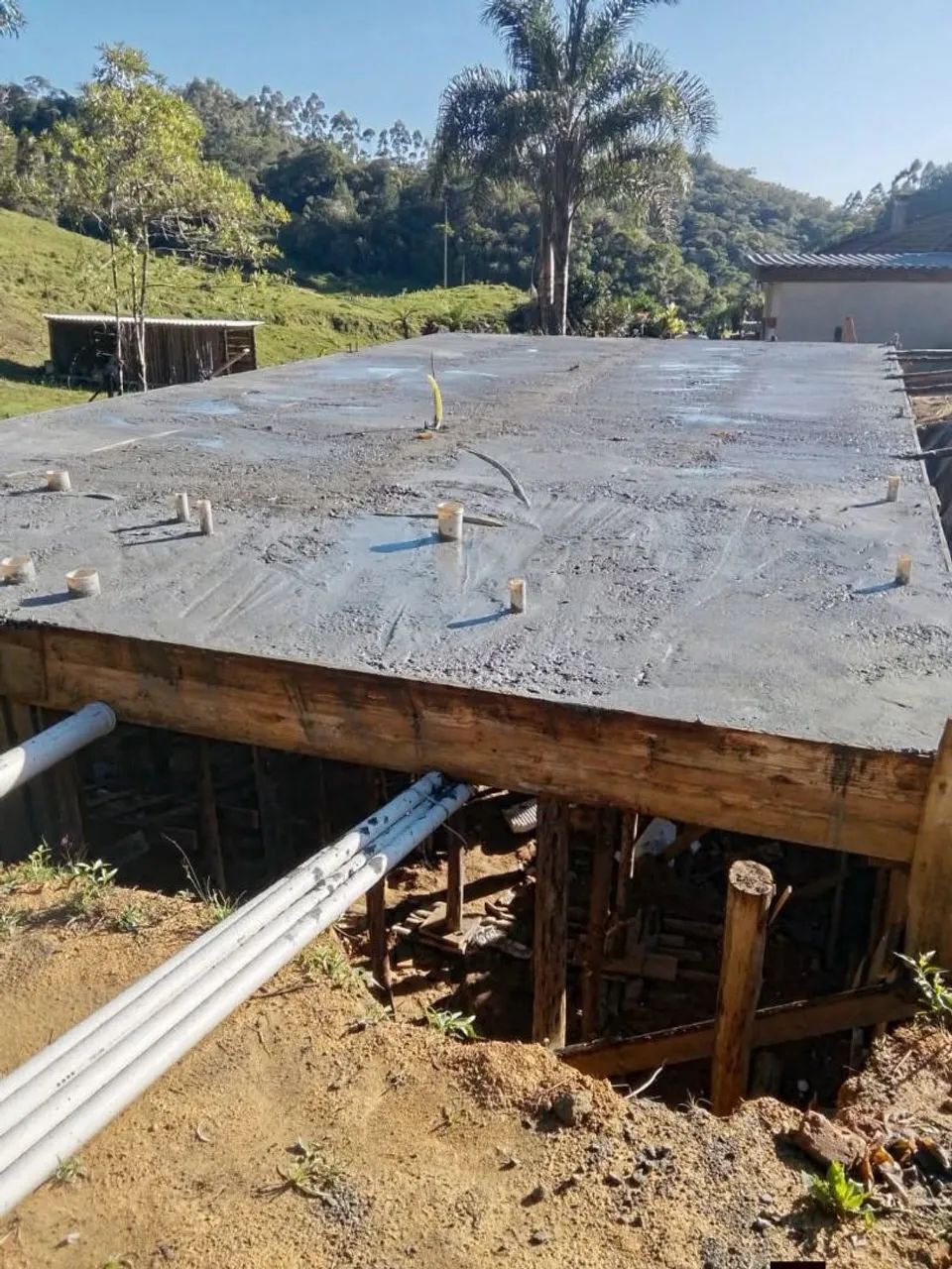 Pedreiro empreiteiro.