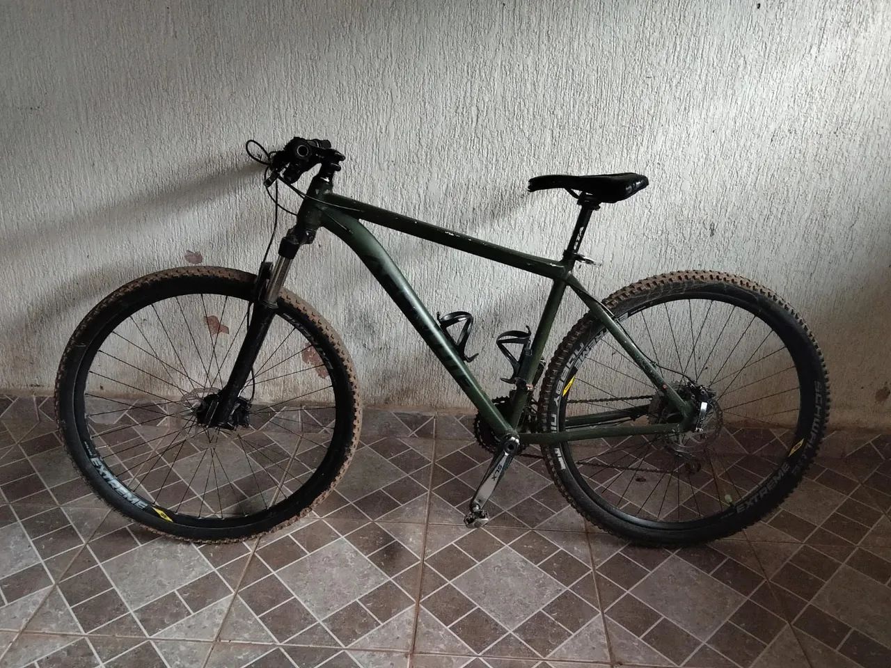 Bicicleta Absolute Nero 5 Comp Shimano Deore Freio Mt200 12v