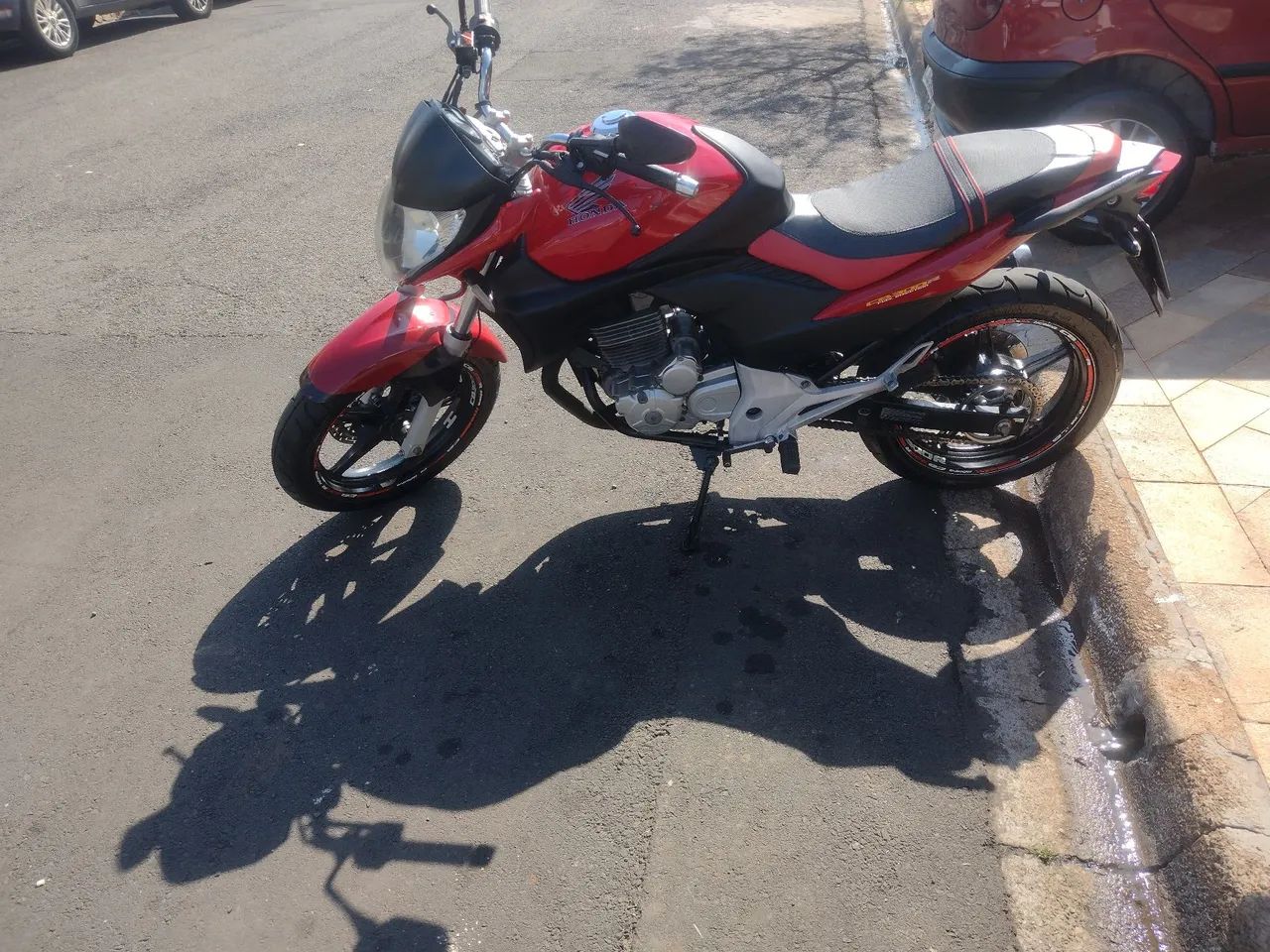 Vendo ou troca cb 300 2012  - Foto 5