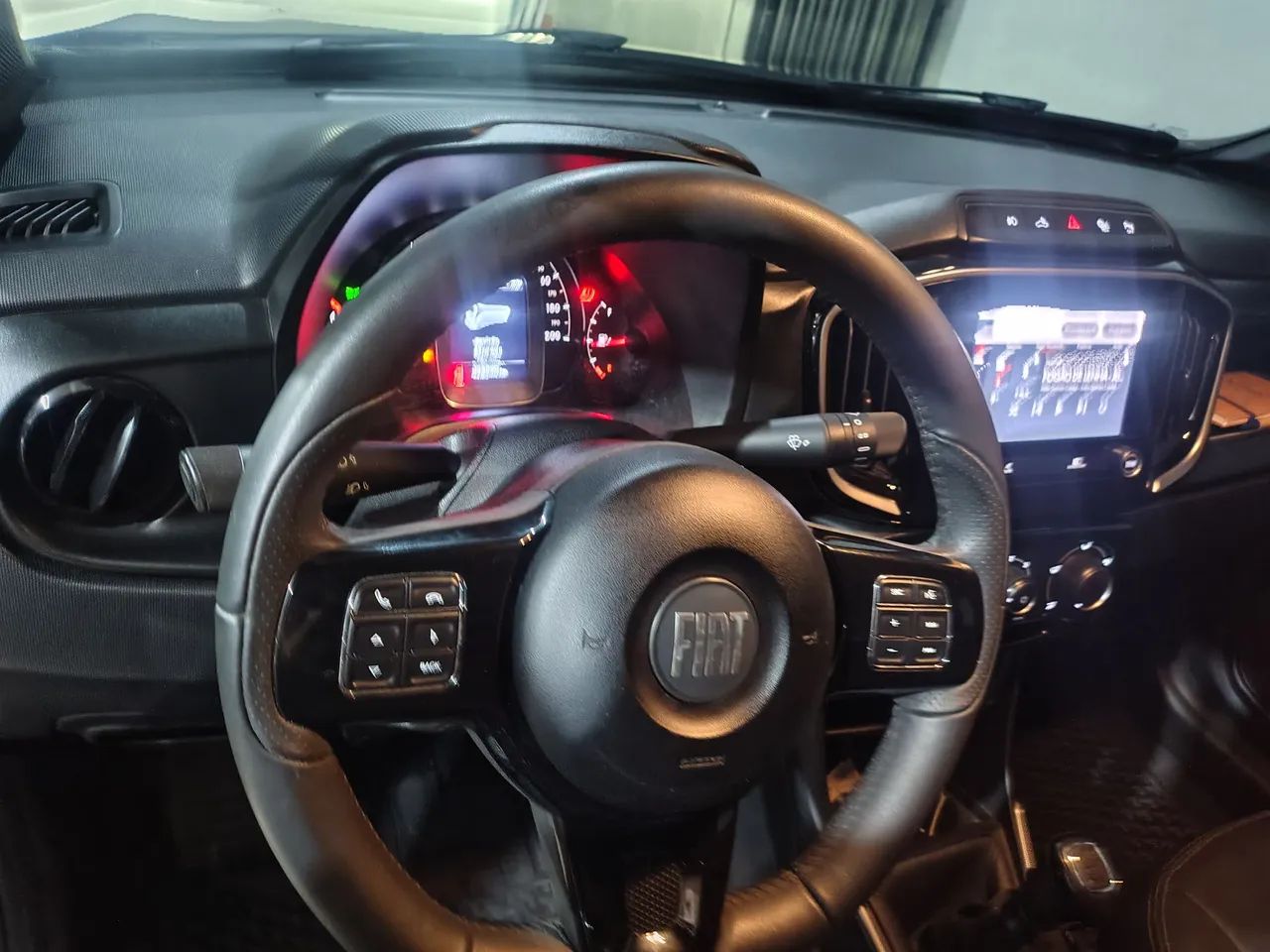 Fiat Strada Volcano 1.3 Flex 8V CD 2022 - Foto 2