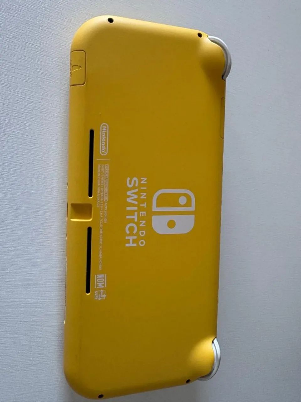 Nintendo Switch Lite Amarelo + Cartão 128GB | Ótimo estado