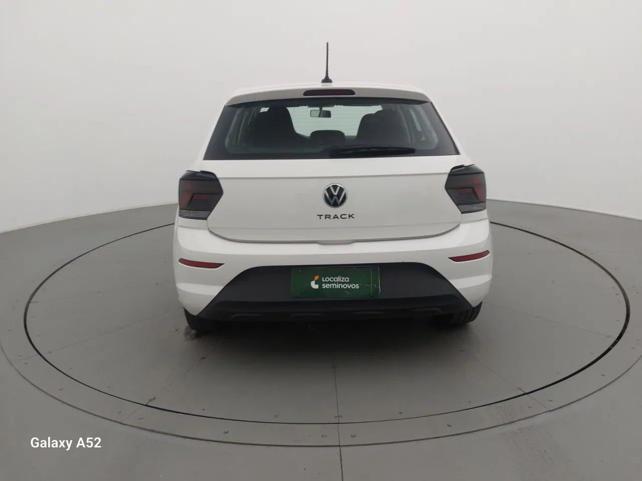 Volkswagen Polo Track 1.0 Flex 12V 5p, foto 4 de 18