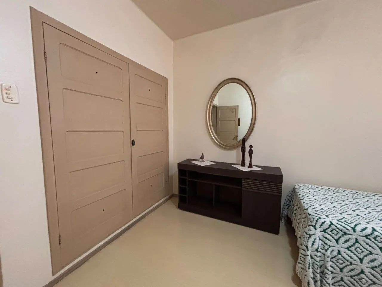 Apartamento mobiliado no Centro de Florianópolis 60m² privativos - Foto 2