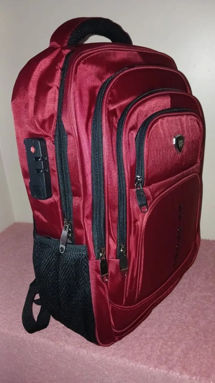 MOCHILA VERMELHA - NOVA E PRONTA ENTREGA - Foto 4