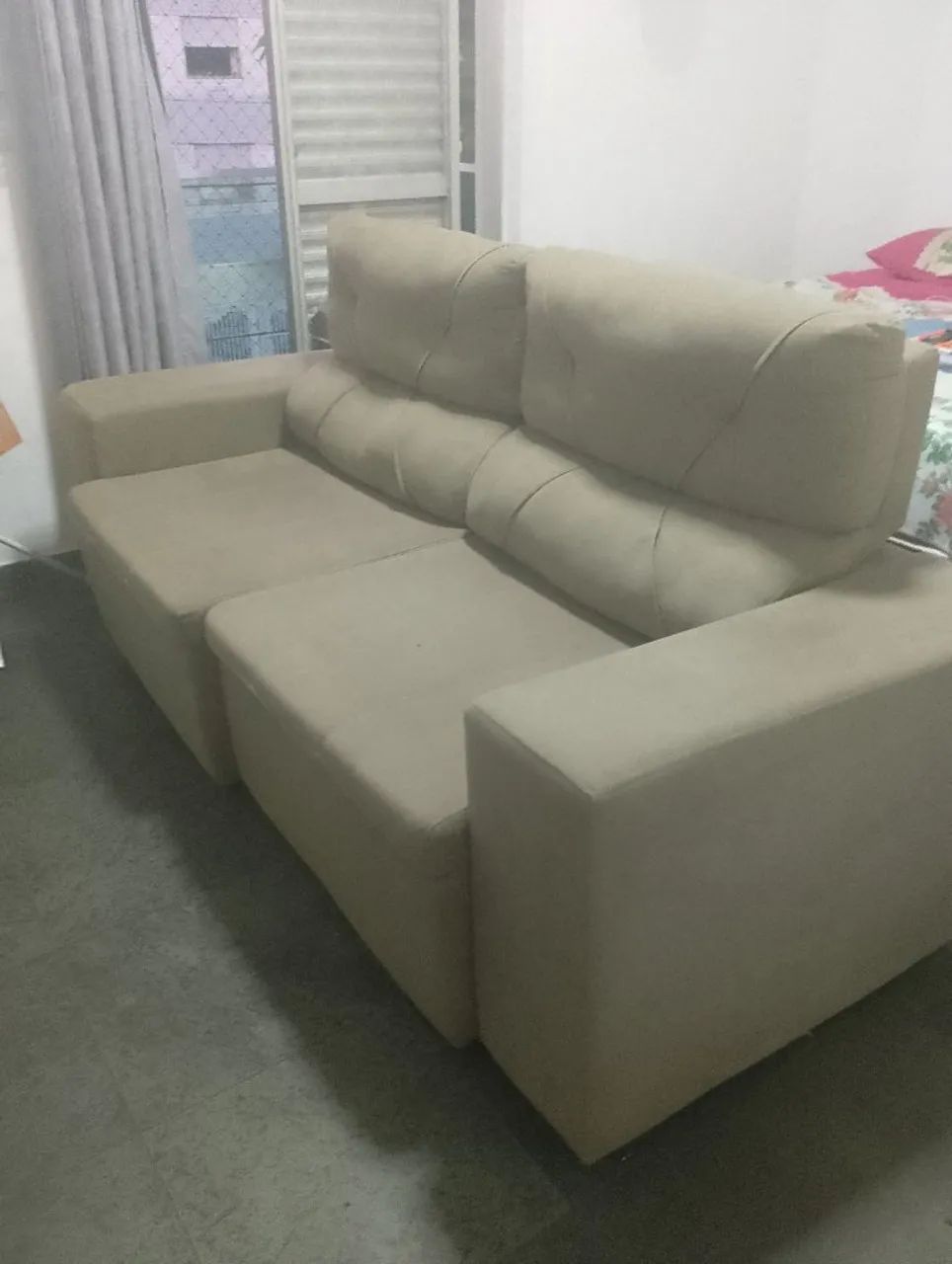 Vende -se Sofá Retrátil 3 lugares