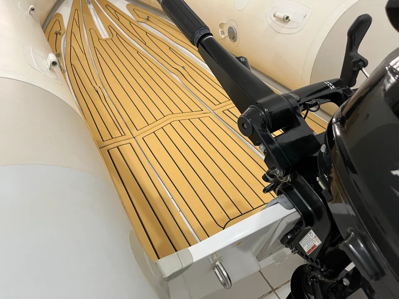 Bote inflável Zodiac SR 325 novo - Foto 3