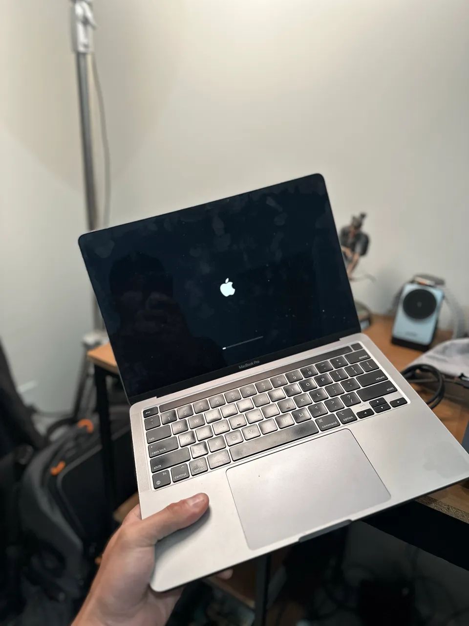 MACBOOK PRO M1 256GB 8GB RAM - Foto 3