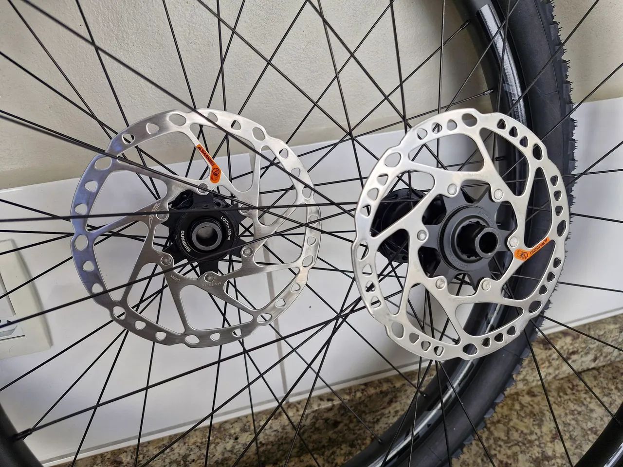 Rodas completas SENTEC tubless 29 - Foto 4