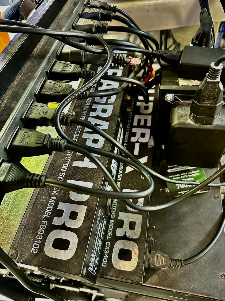 Crossover Behringer Super-X PRO CX3400 - Foto 5