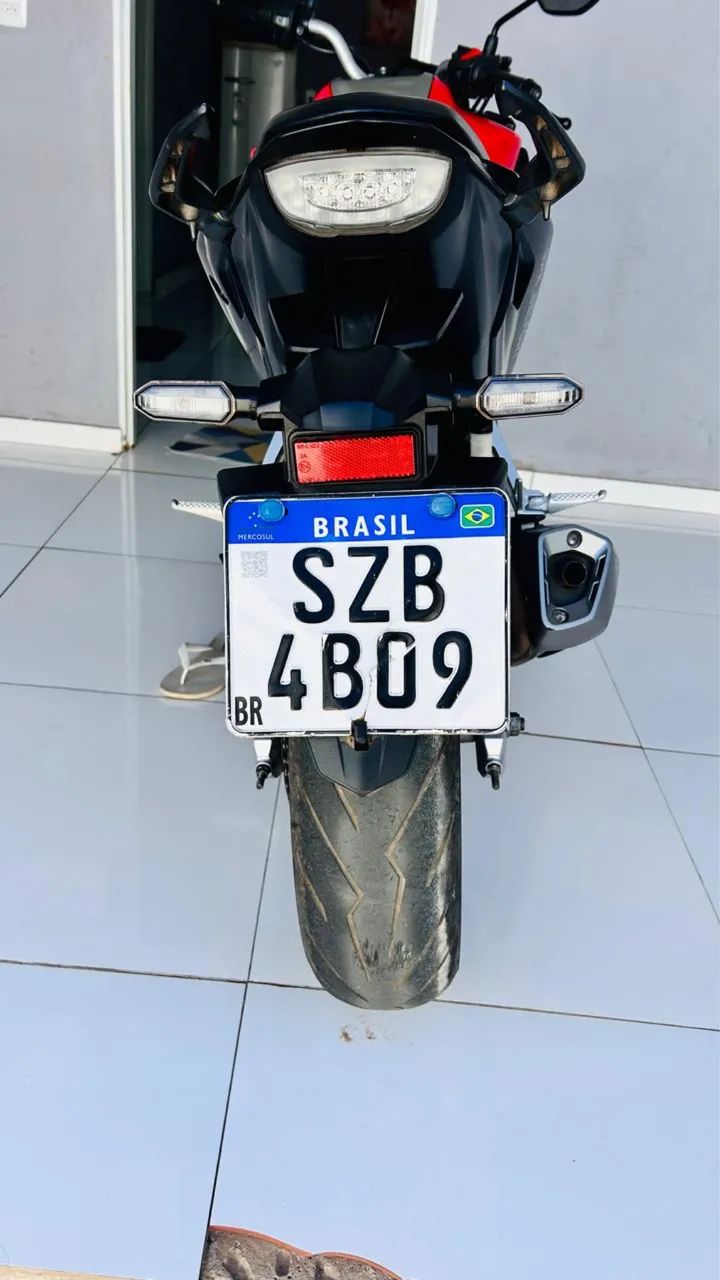 CB TWISTER 300F - Foto 4