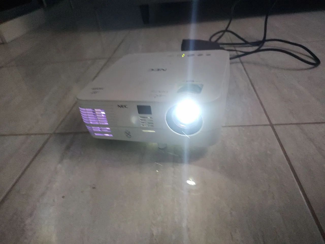 Projetor NEC  - Foto 2