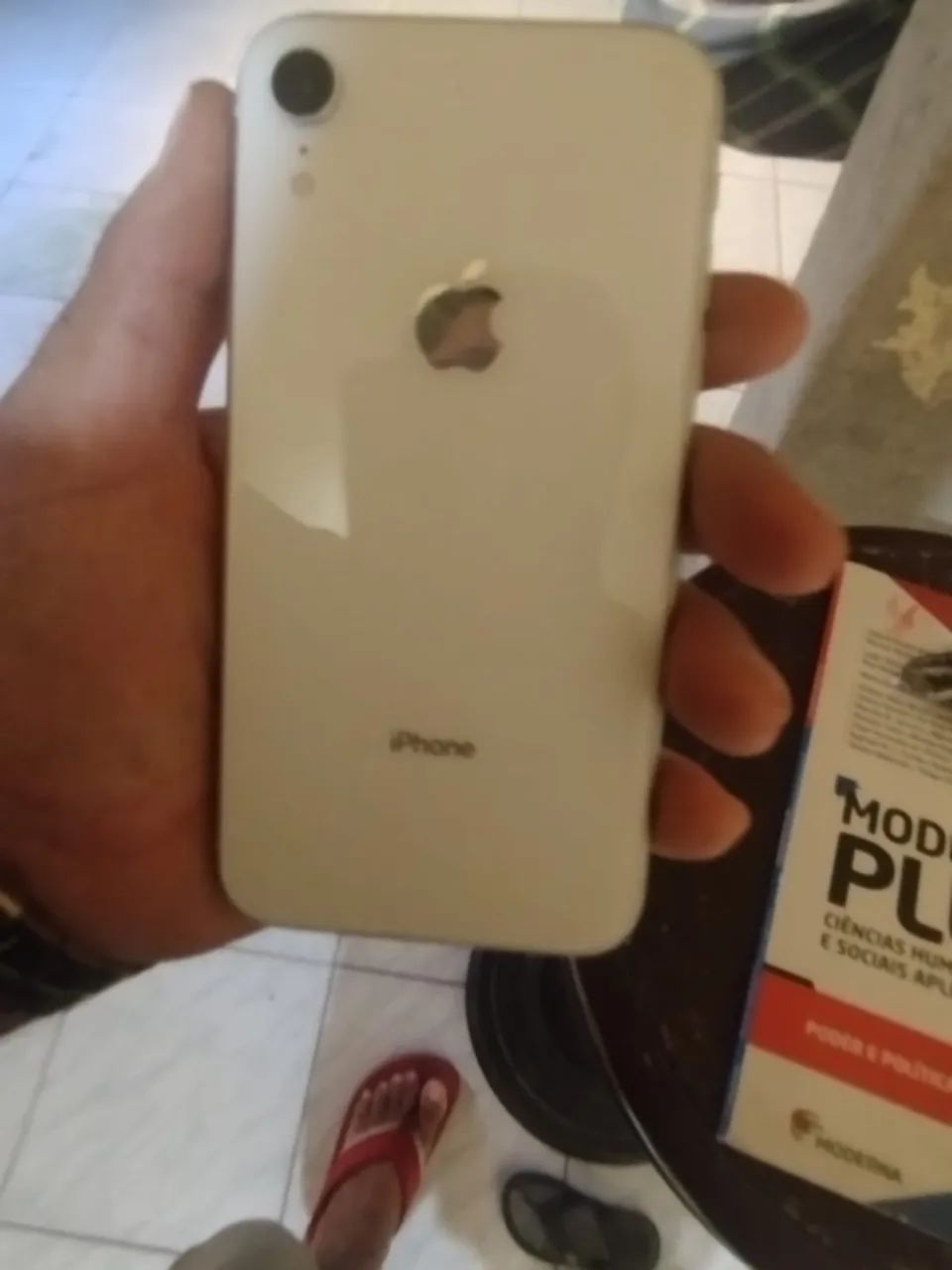 iPhone XR branco de 64 gigas - Foto 3