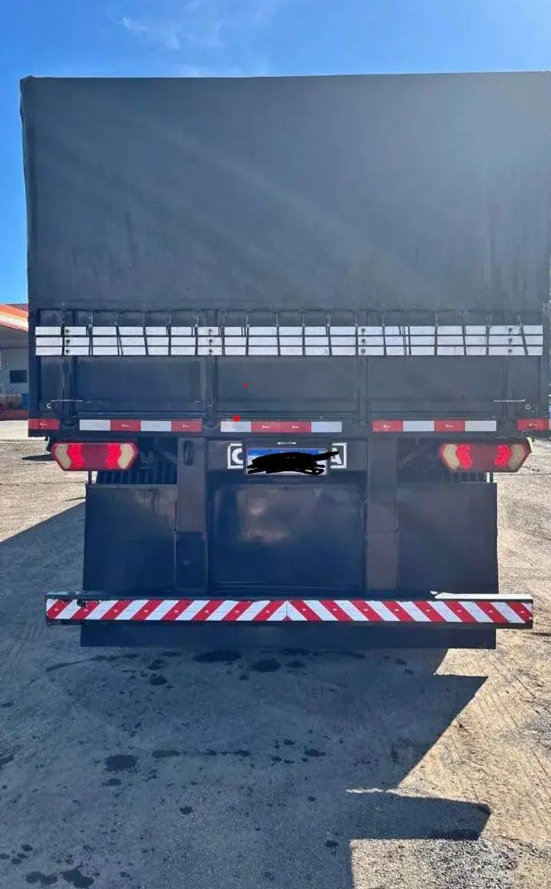 VOLVO NH 380  2002