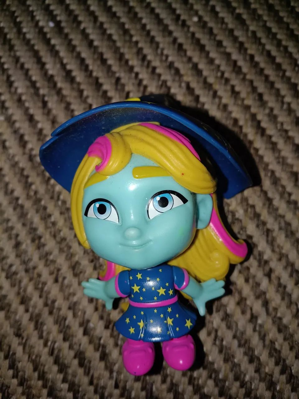 Boneca Super Monsters Playskool Katya Spelling - Hasbro e5266 - Foto 5