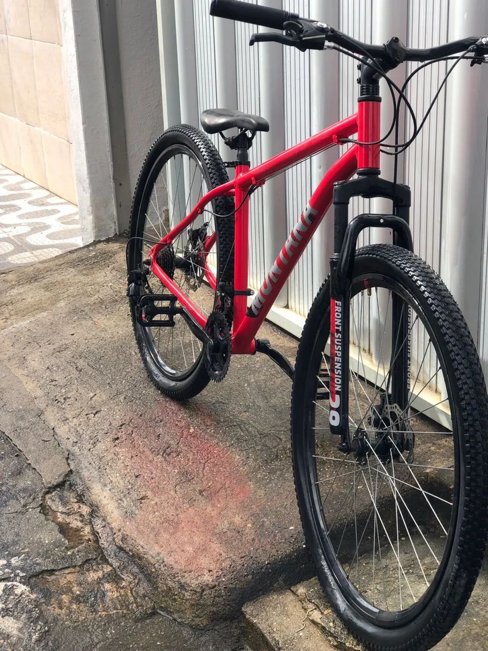 BICICLETA ARO 29 EM ESTADO DE NOVA - Foto 2