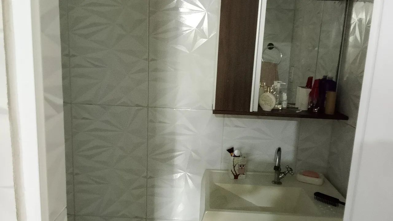 Casa tipo sobradinho valor 180 mil documentos com recibo de compra e venda  - Foto 4