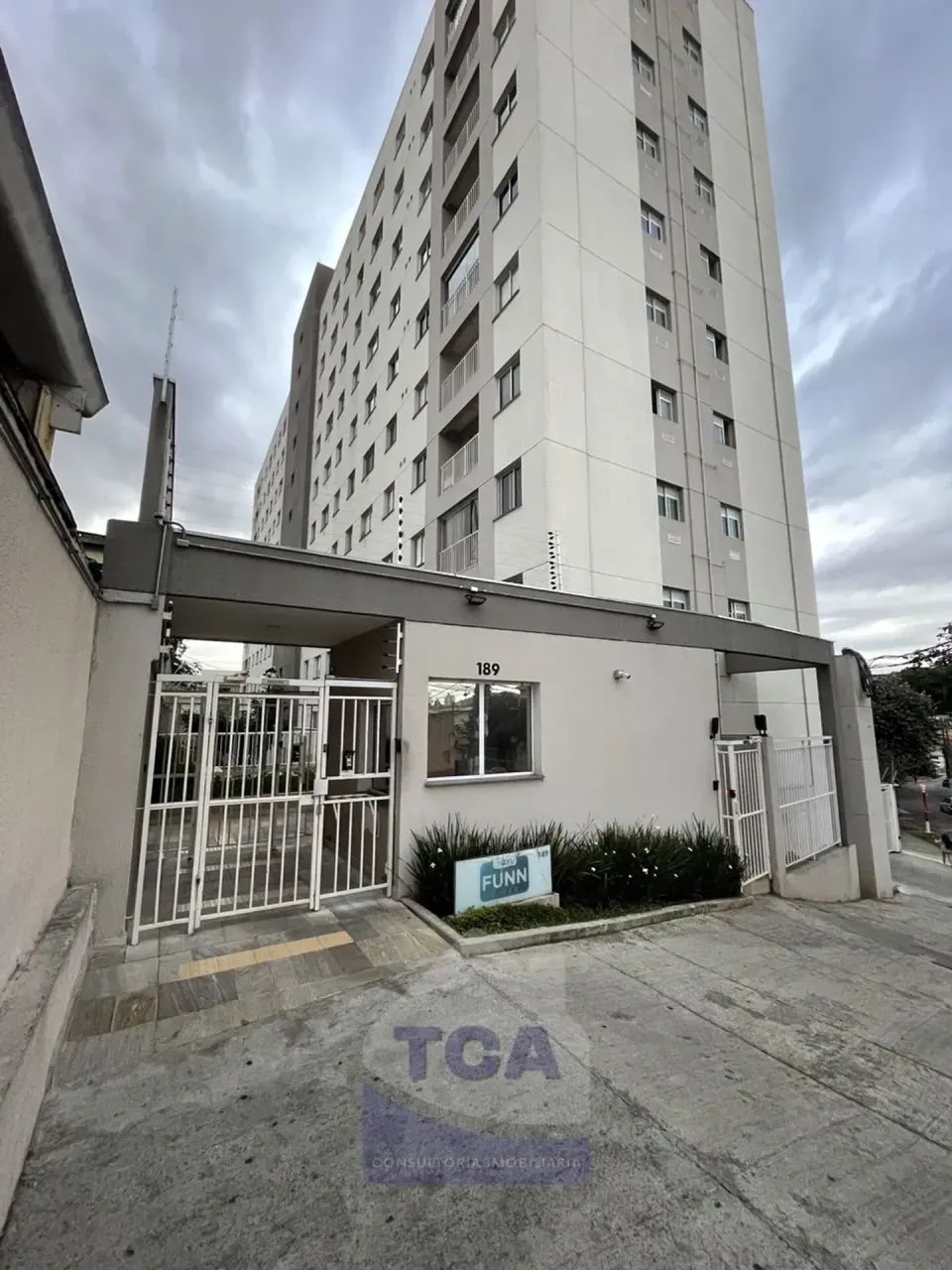 APTO PARA LOCAÇÃO COM 2 DORMS E 1 VAGA  LIMÃO