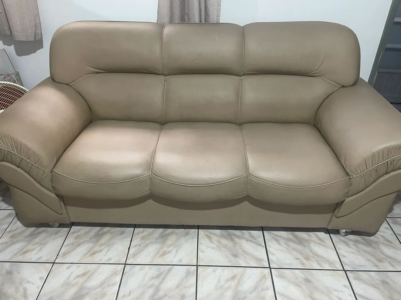 Venda - Sofá de 3 e 2 lugares - Foto 2