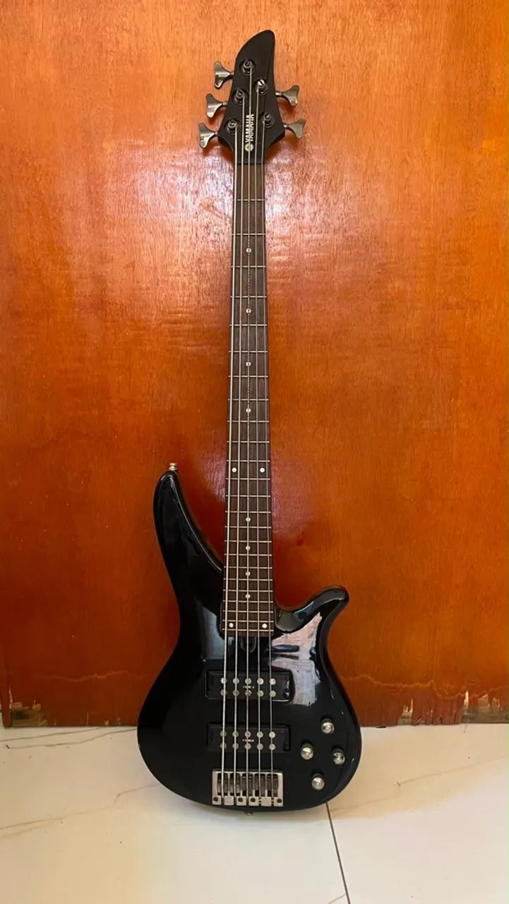 Contra Baixo Yamaha