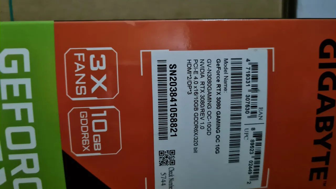 Placa de Vídeo Gigabyte RTX 3080 OC com caixa - Foto 5