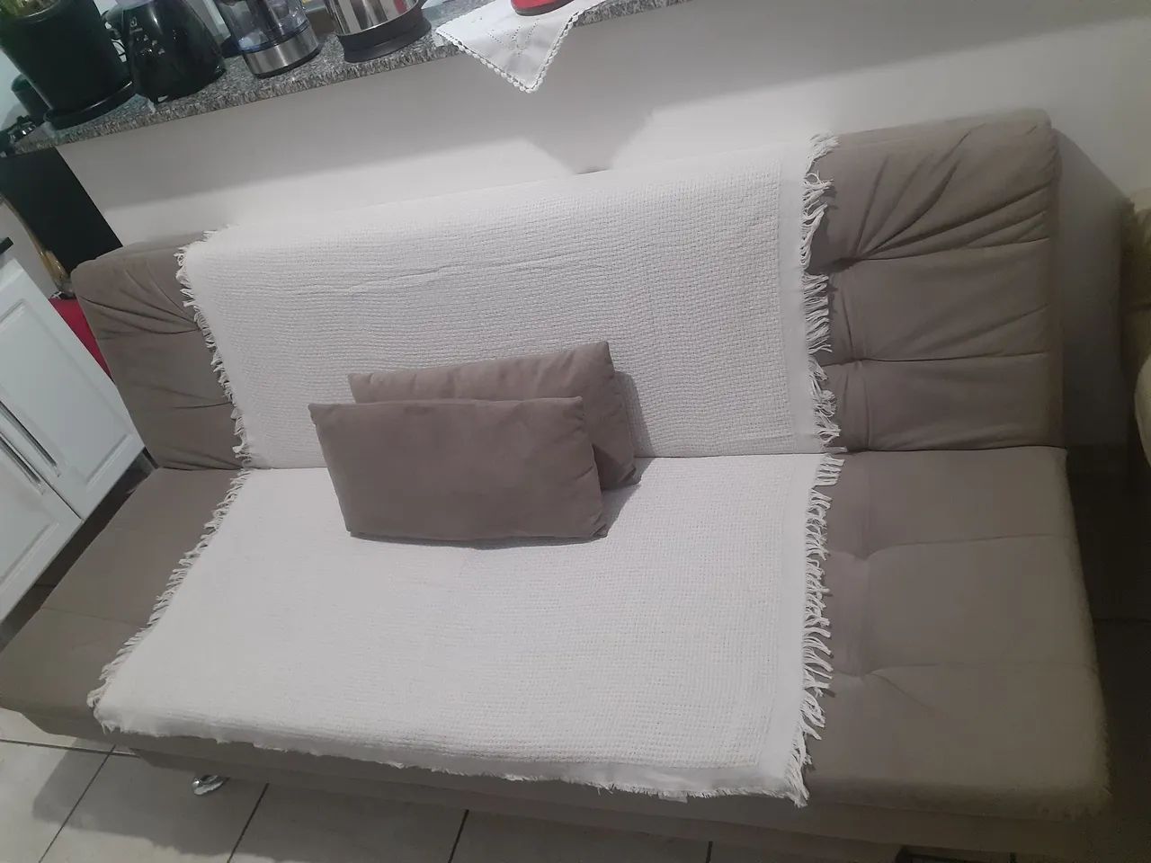Vende-se um sofá cama 3 lugar reclináveis grafite muito confortável e conservado  - Foto 5