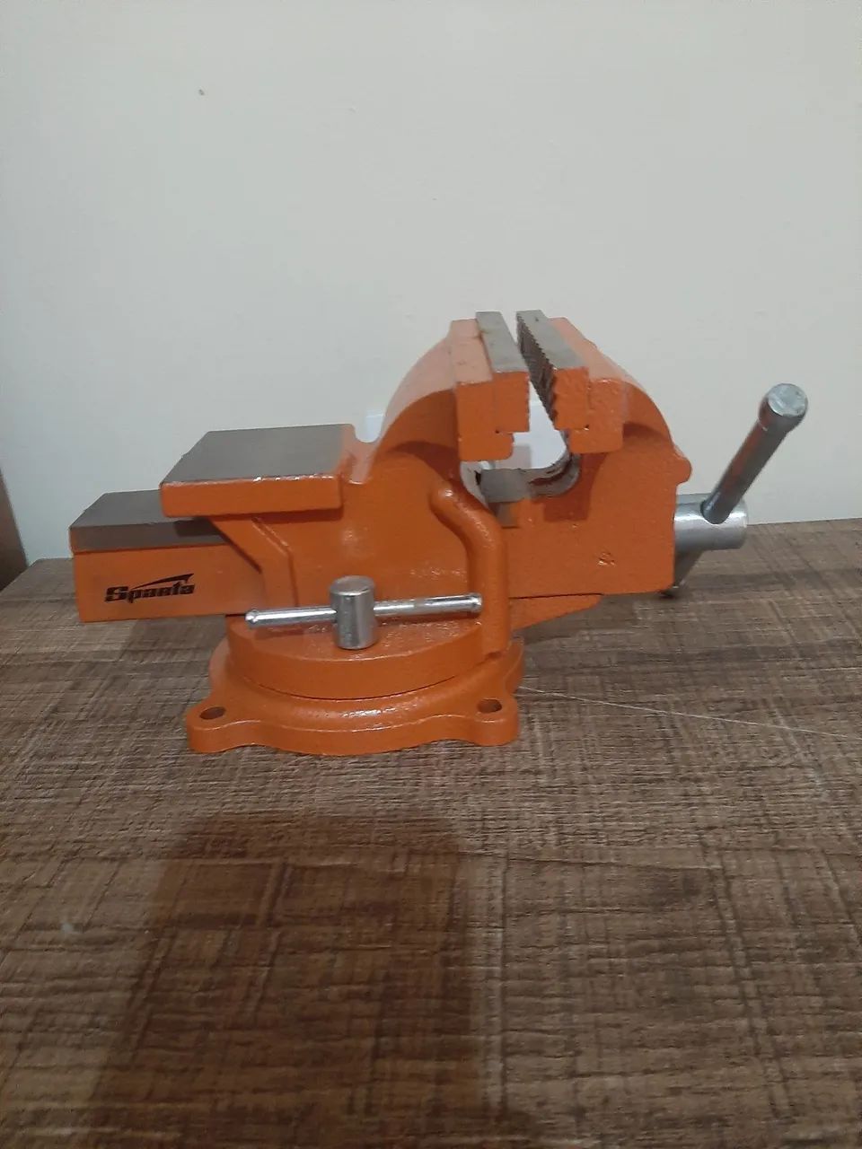 Morsa de bancada com base giratória 5 polegadas  - Foto 2