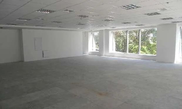 Conjunto comercial 368,00m² com 8 vagas de garagem - Foto 5