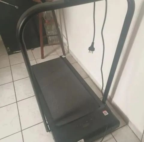 Esteira Ergométrica Multifunções