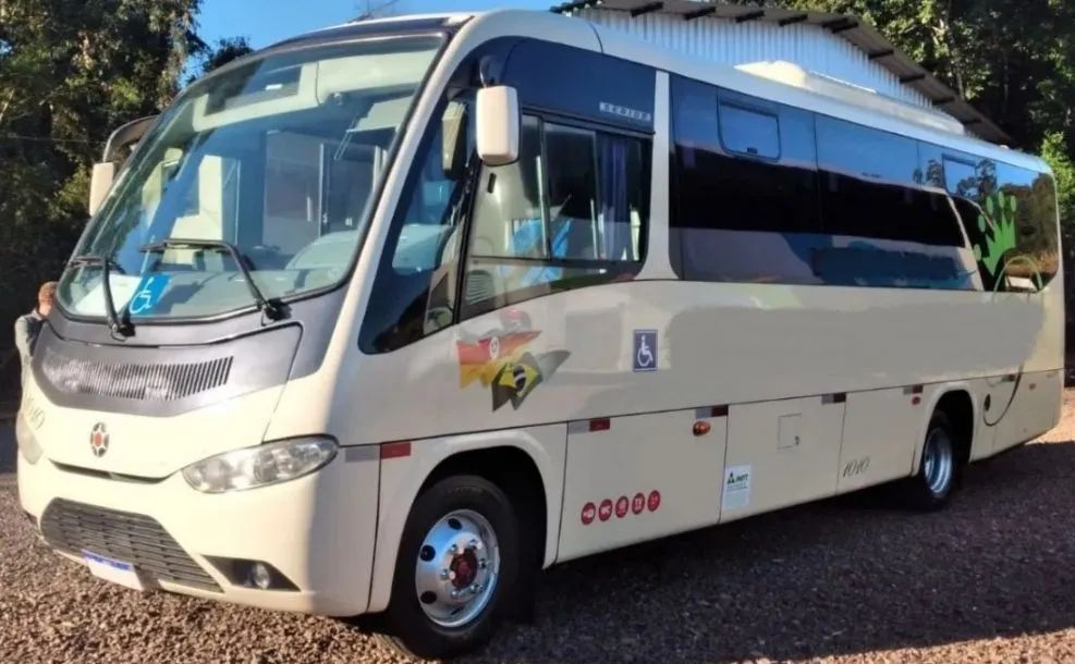 Micro Ônibus MB Sênior com WC e Frigobar - Ano 2013 - Foto 2