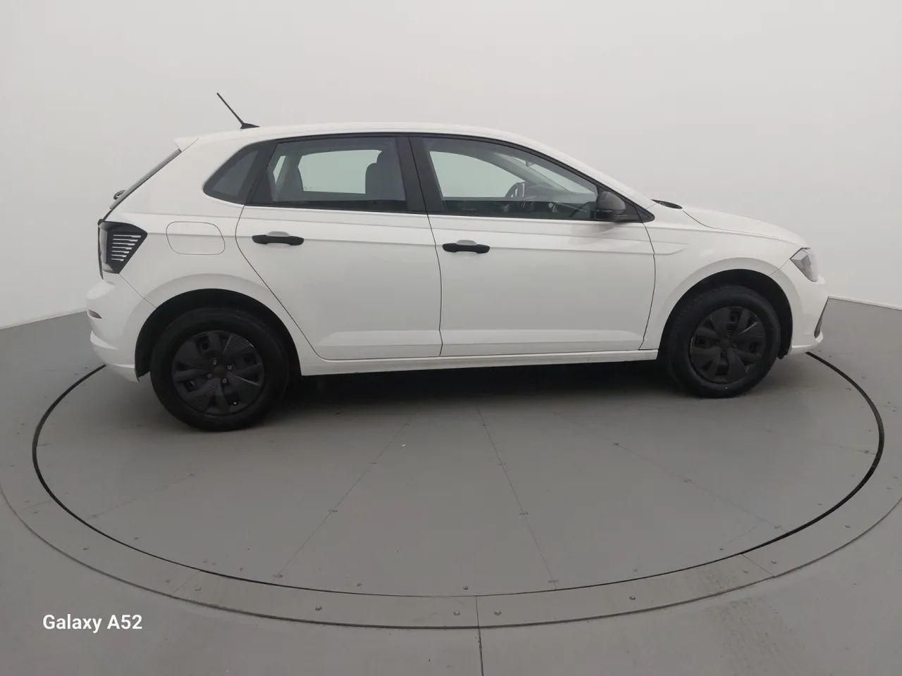 Volkswagen Polo Track 1.0 Flex 12V 5p, foto 6 de 18