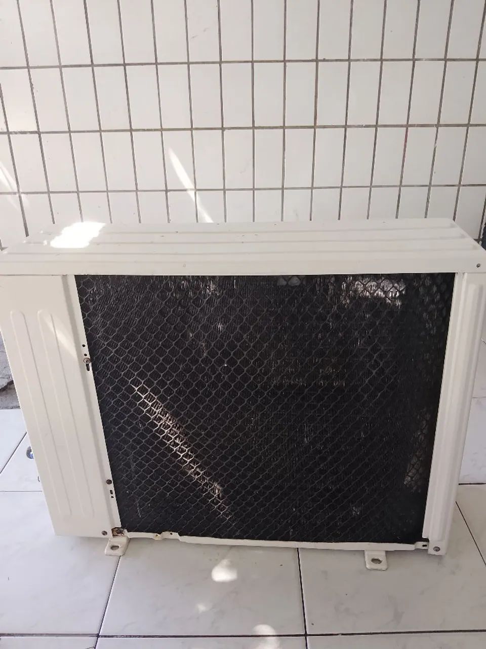 Condensadora de 12 BTUs comfee - Foto 3