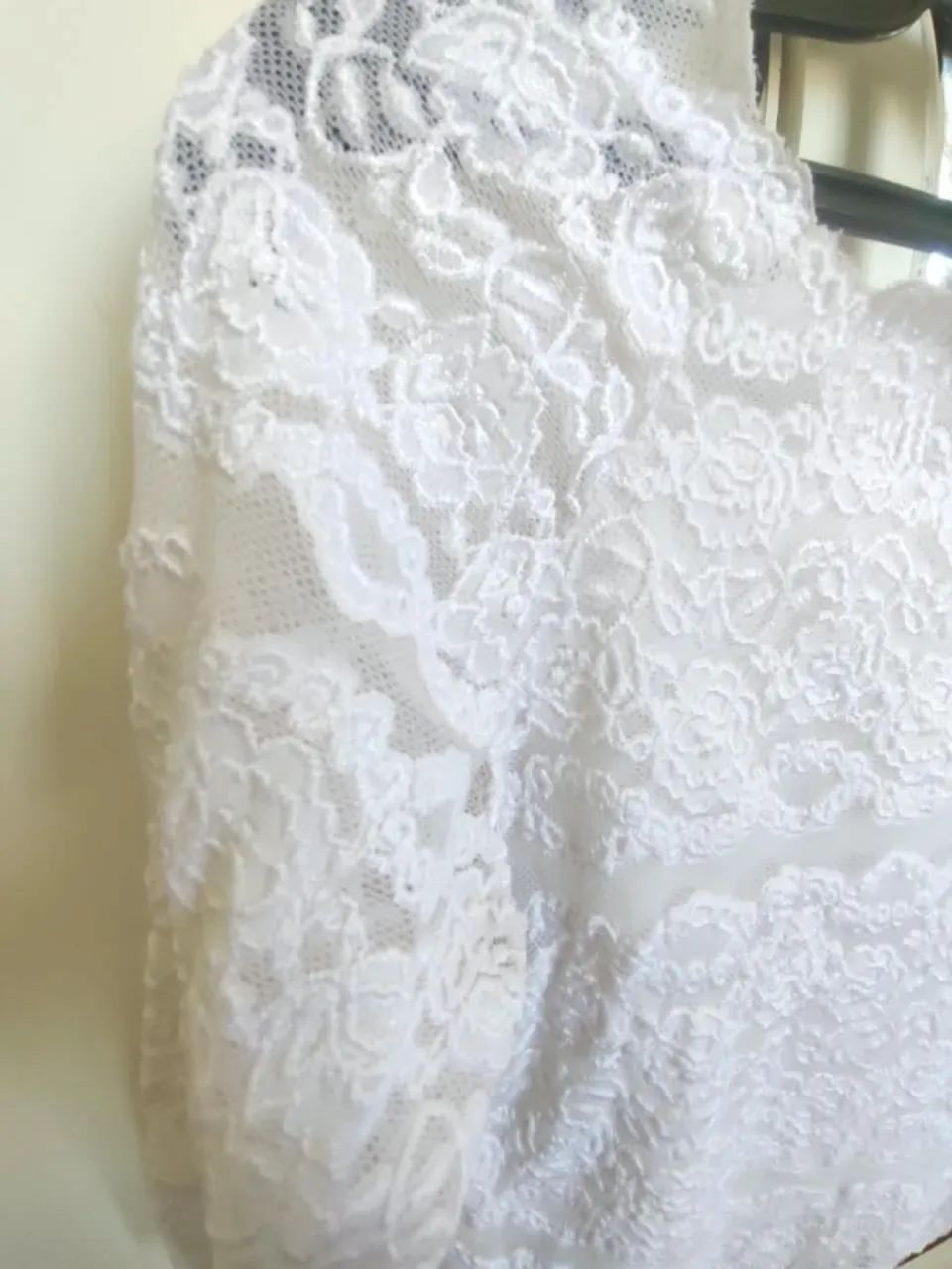Blusa de renda - Foto 3
