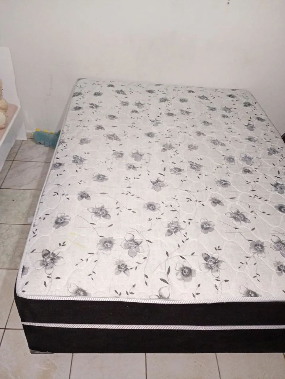 Vendo cama de casal 