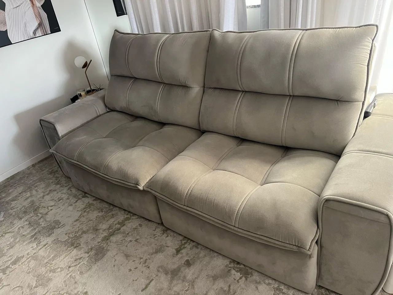 Sofá 3 Lugares em  Suede Bege - Foto 4