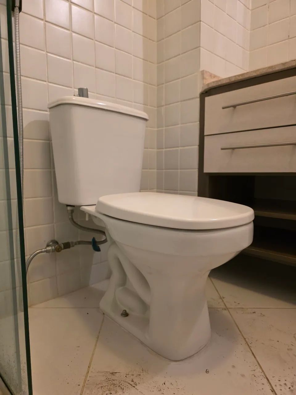 Toilet Bowl + Close-Coupled Cistern