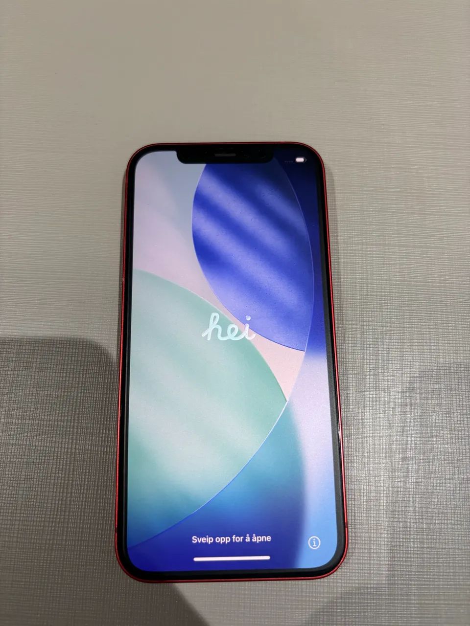 iPhone 12 64G RED