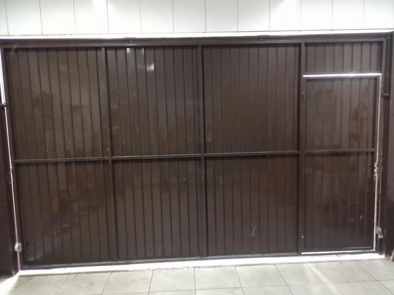 Portão de elevação