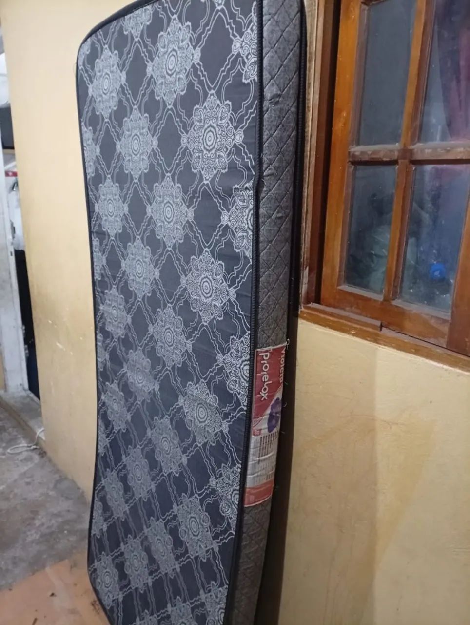 *Entrego*Cama de ferro bem conservada com colchão  - Foto 3
