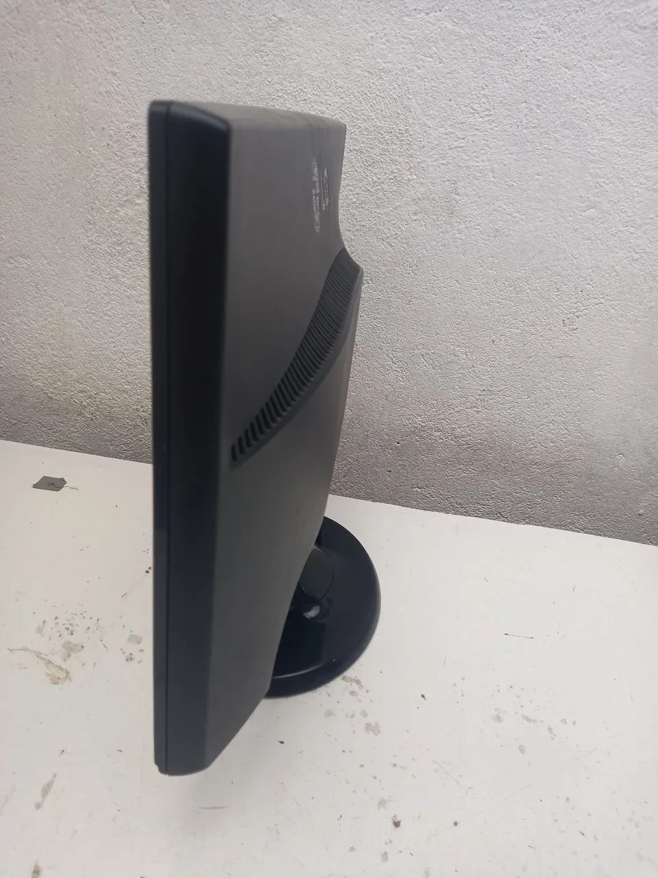 Monitor lg 20 polegadas entrada vga usado!! - Foto 3