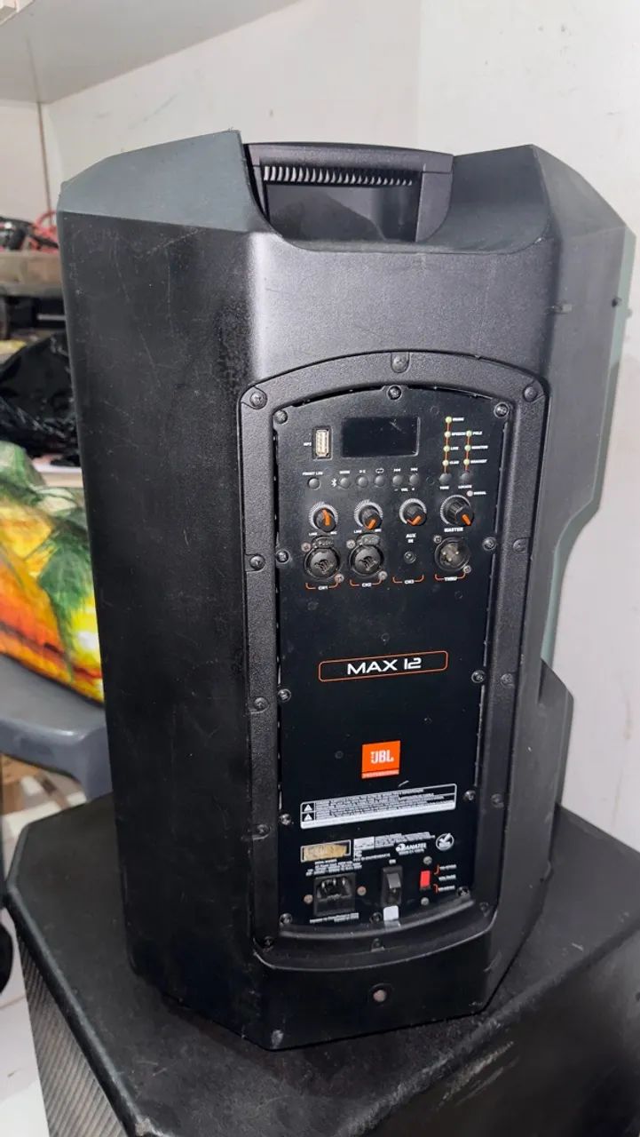 JBL Max 12