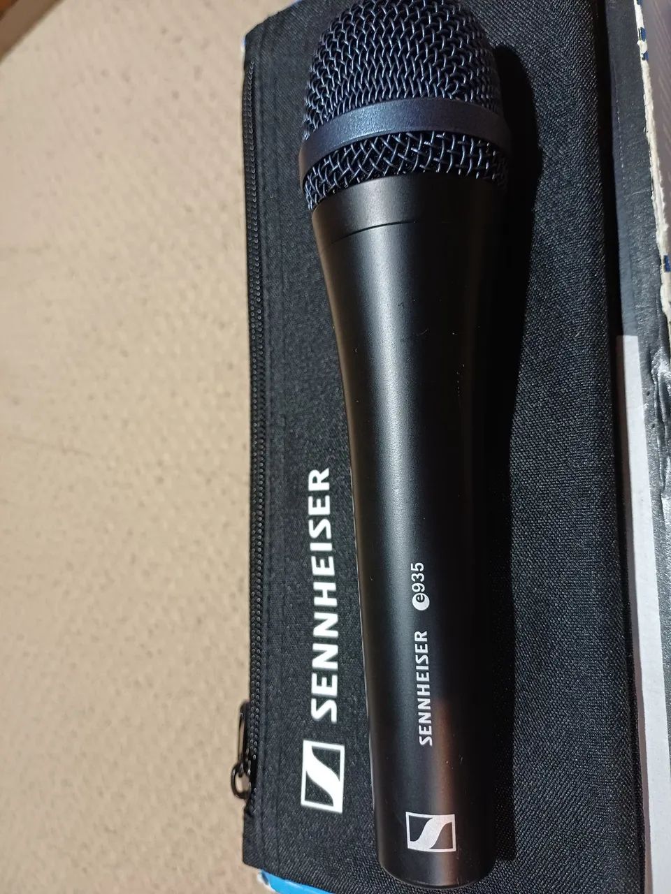 Microfone Sennheiser E935 Original Completo Na Caixa - Pouquíssimo Uso - Foto 3