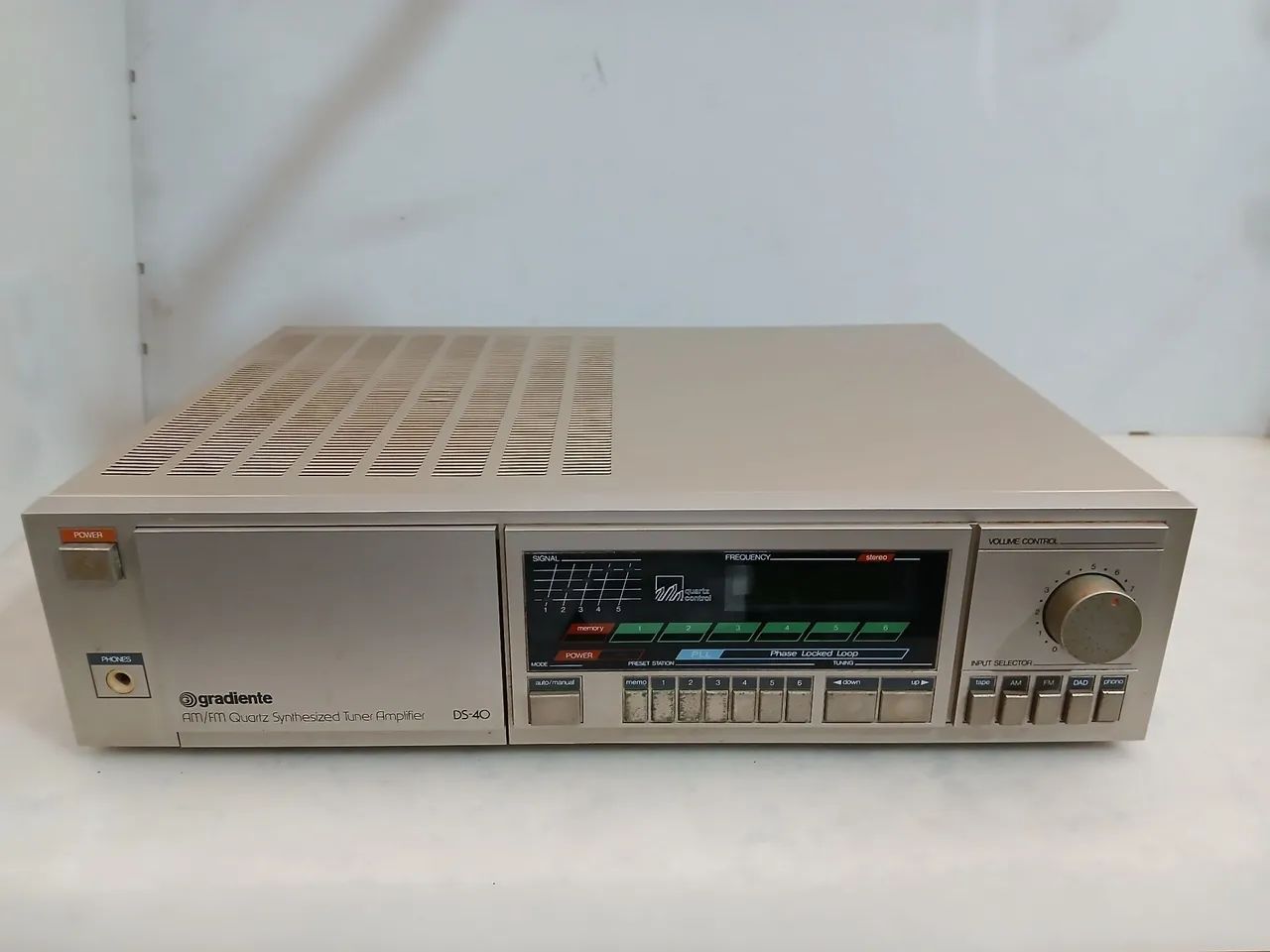 Receiver Gradiente DS40 com defeito 