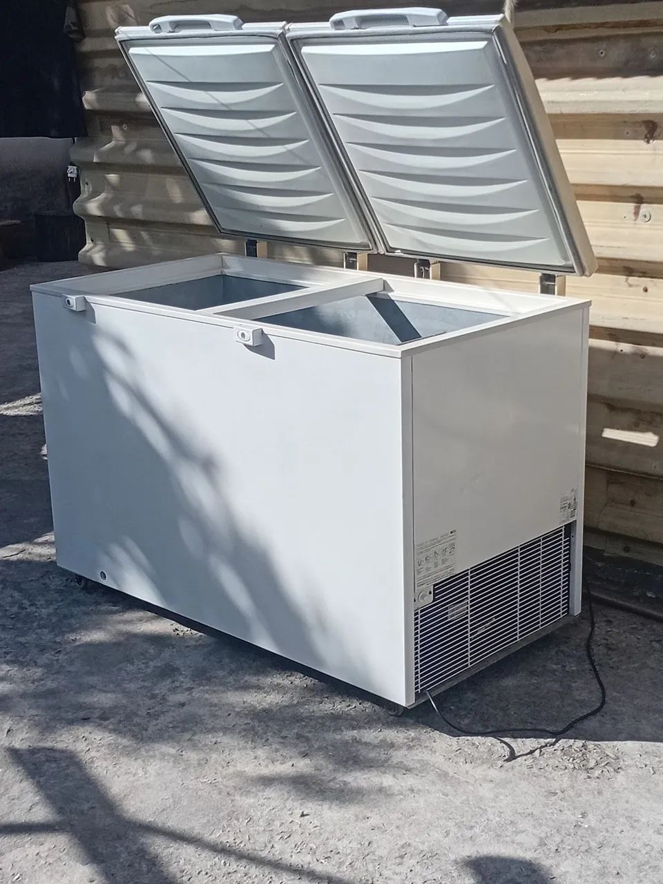 Freezer horizontal Electrolux. 