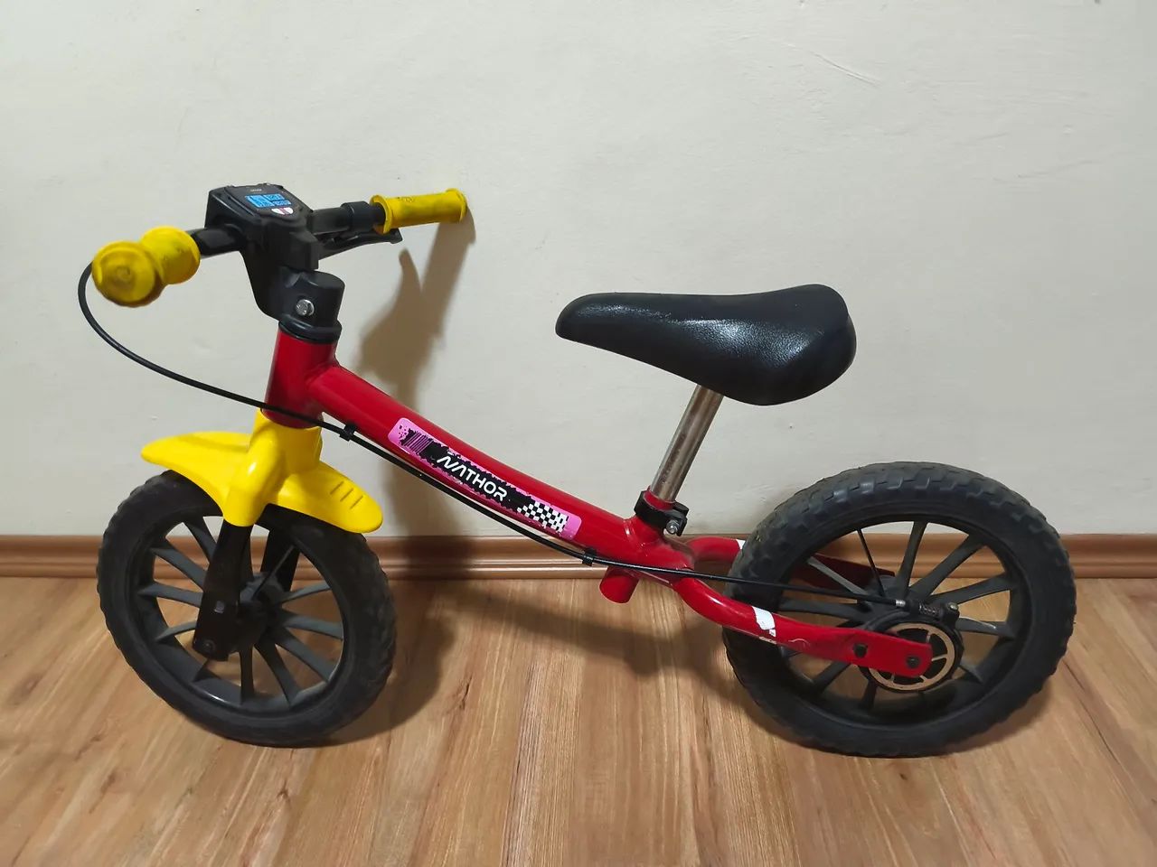 Bicicleta de equilíbrio Nathor 