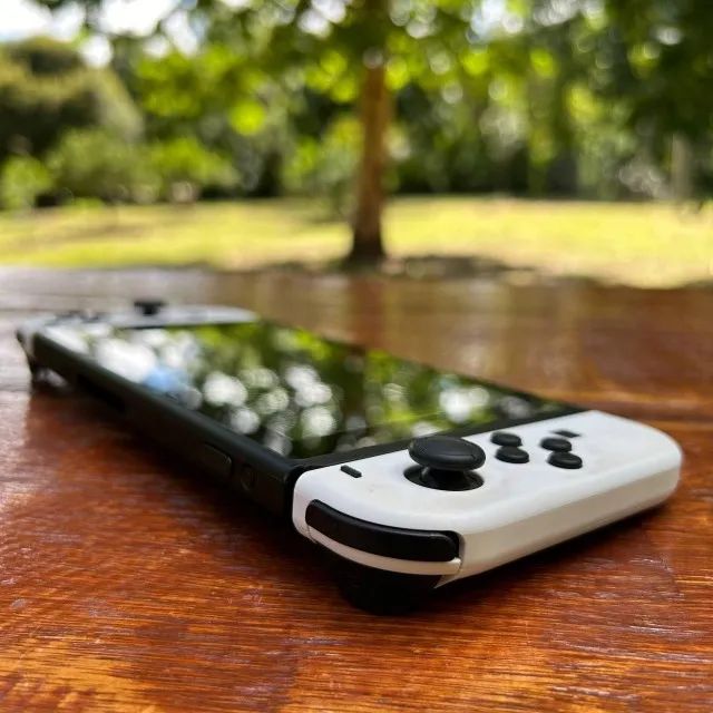 Console Nintendo Switch 32GB com Joy-Cons e Base TV - Foto 4